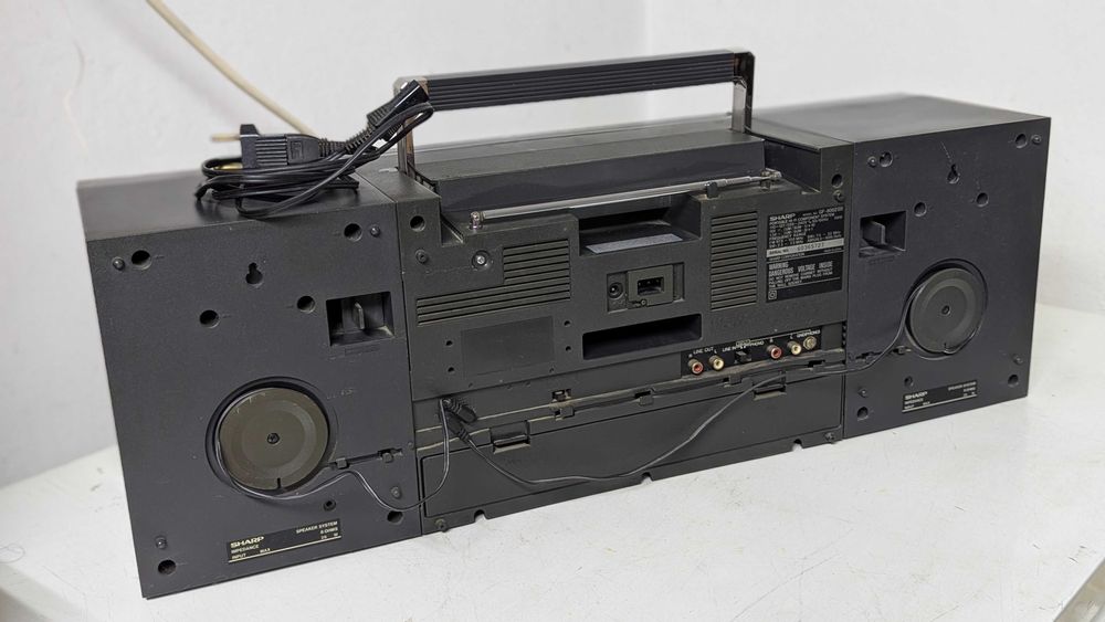 Sharp GF-800 касетофон