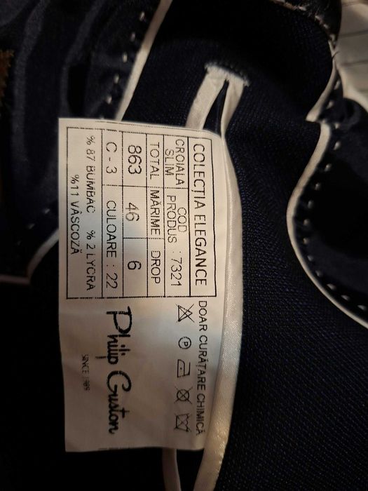 Vand costum barbati din 3 piese