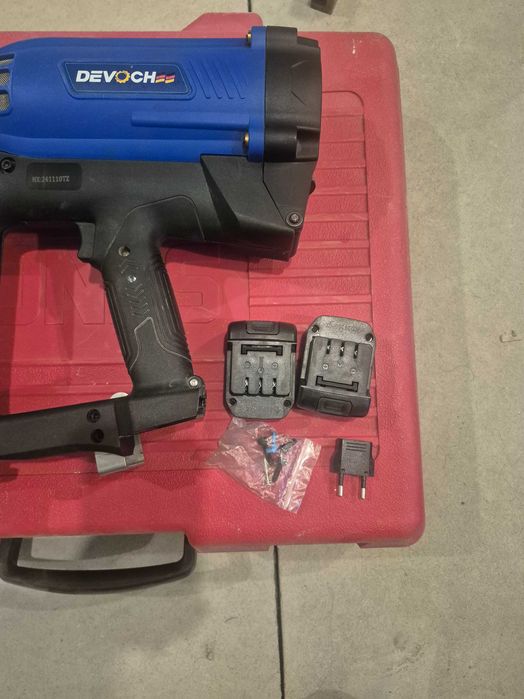 Газовый монтажный пистолет Toua Senco Devoch