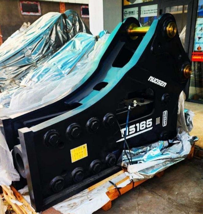 Гидромолот SB131 30–45 т | Карьер | Большие проекты