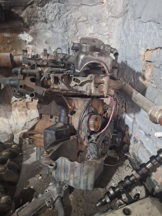 Двигатель в сборе гольф 4 об 1.6