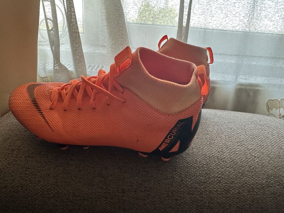 Ghete fotbal Mercurial 35.5(22.5)