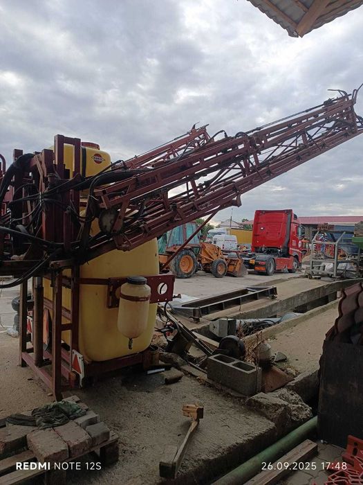 Mașină de erbicidat MET Hardi