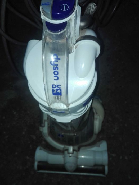 Продавам прахосмукачка