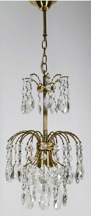 Кристален полилей полюлей