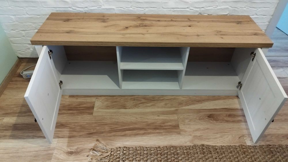 Тв скрин / шкаф MARKSKEL