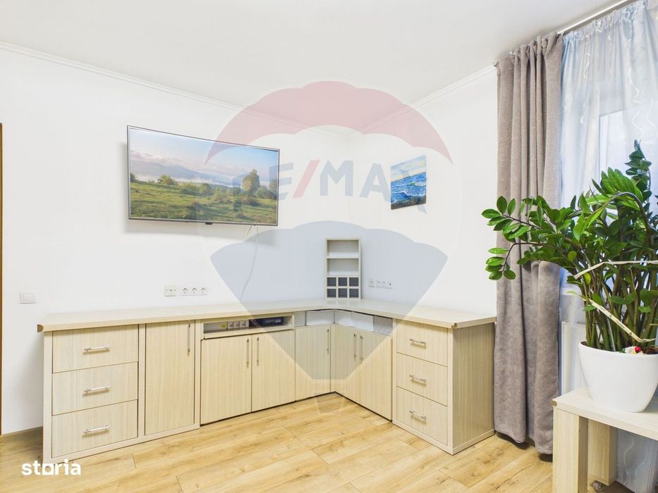 Apartament cu 2 camere de vânzare în zona Titan