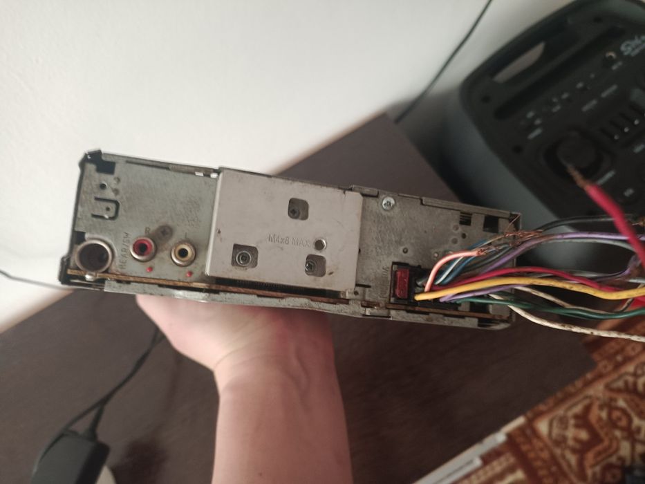 Магнитола автомобиля JVC