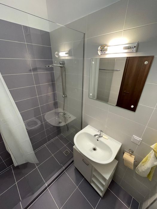 Inchiriez apartament 2 camere