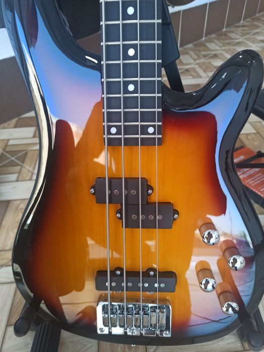Басс гитара Ashton
