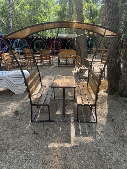 Продам беседку с навесом