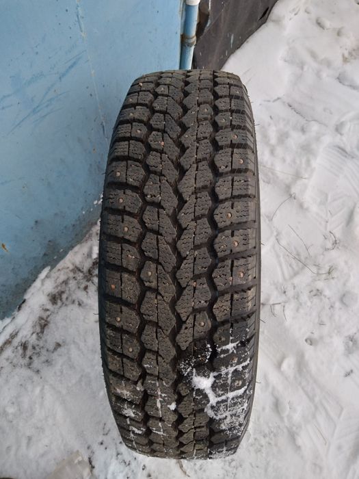 Продам зимнею шину