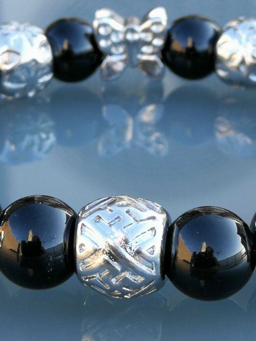 Дамска Гривна от 10 мм Натурален Черен Турмалин и Медицинска Стомана