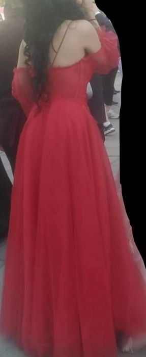 Рокля за абитуриентски бал