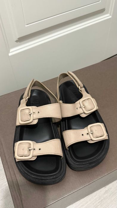 Сандали для девочек Zara