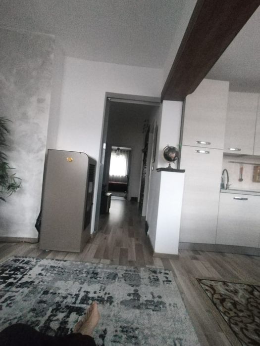 Vând apartament cu 3 camere