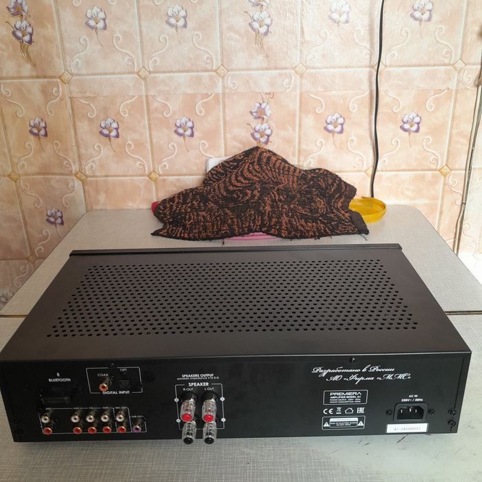 Продаю Российский уселитель Premiera A1.