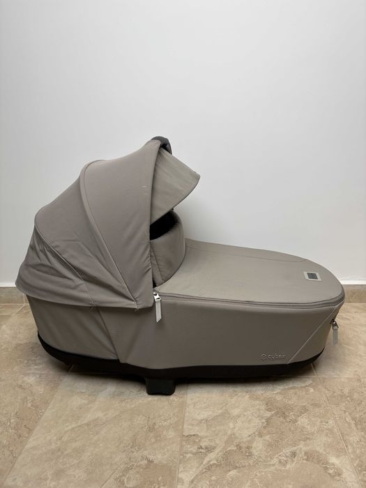 Кош за новородено Cybex Priam 4 /e-Priam Lux + дъждобран