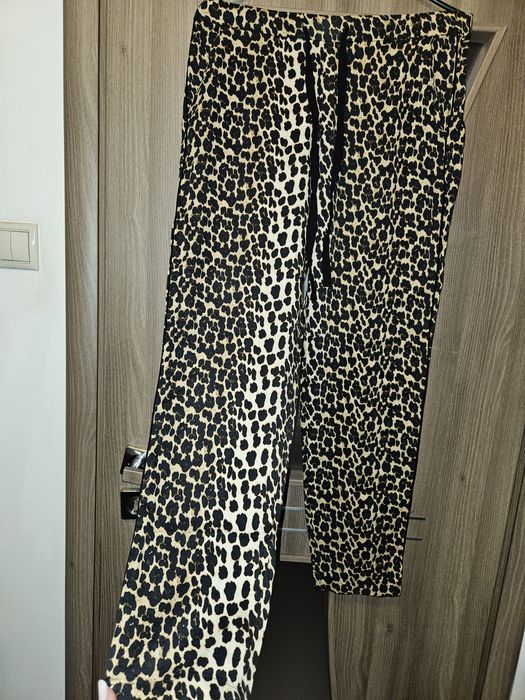 Pantaloni Mango, animal print,masura xs