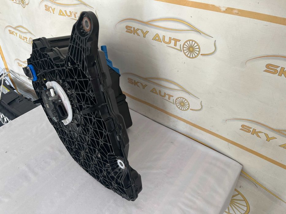 Rezervor Adblue Audi A4 8W / A5 dupa 2016 cod 8W0131878BS / 4067439AF