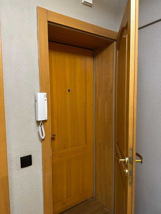 продам 2ком квартиру РН Пирамида