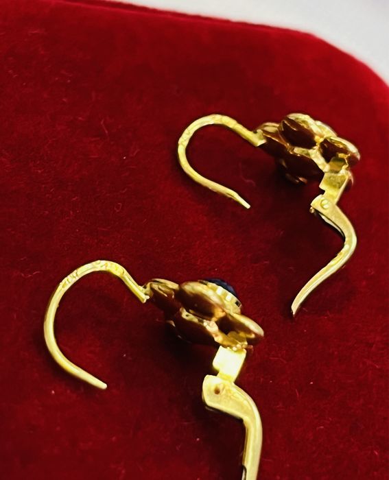 Обеци жълто злато и лапис лазур