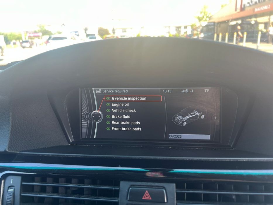 BMW 3 Series 2011 — imagine 5