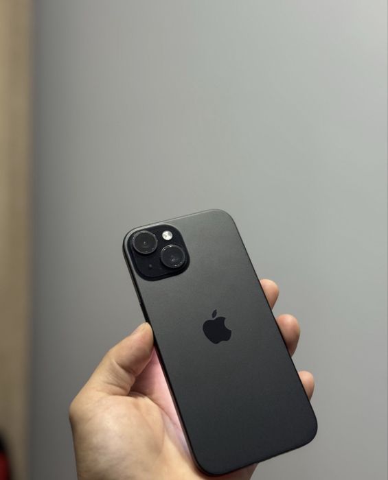 Продам Iphone 15 в хорошем состоянии
