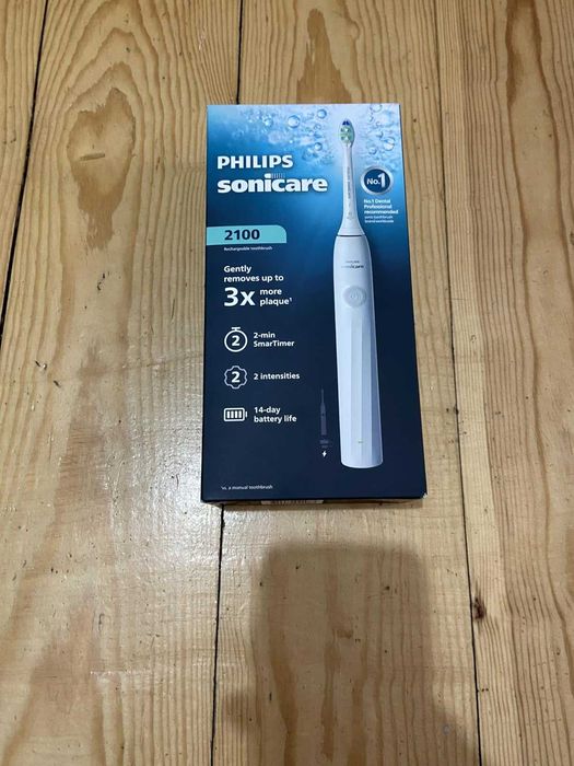 Електрическа четка за зъби Philips Sonicare серия 2000, бяла,HX4021/01
