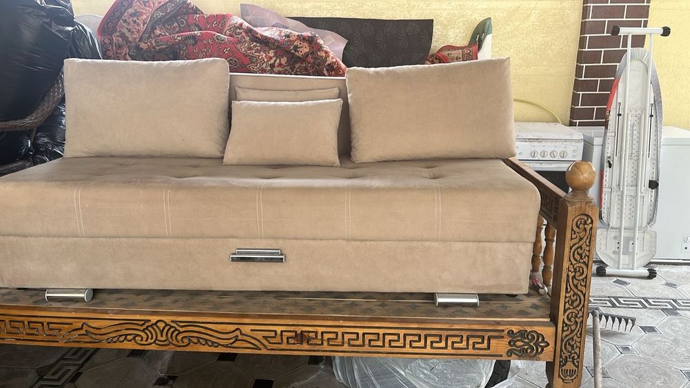 Диван хороший состояние