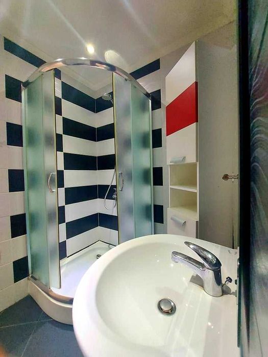 Дава се под наем Четиристаен апартамент в Бургас, Център - 160 кв.м за 408 € - Снимка #10