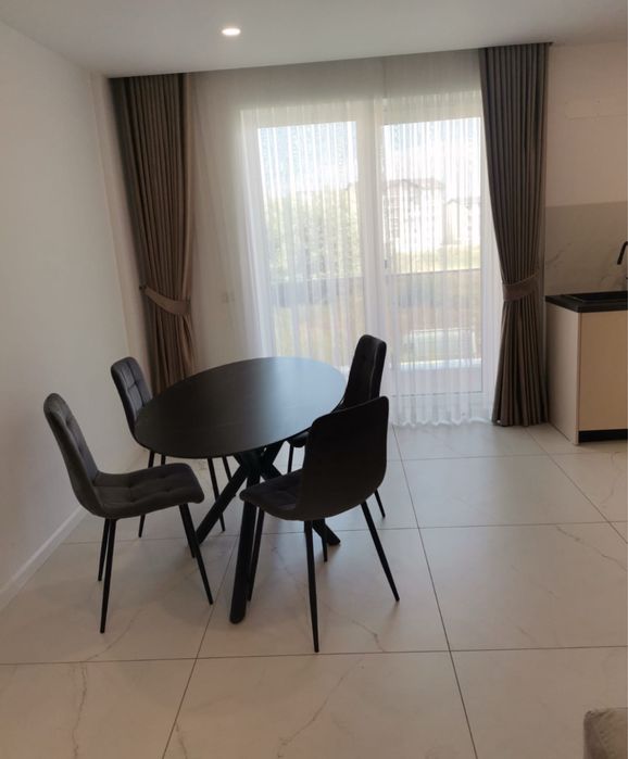 Inchiriez Apartament
