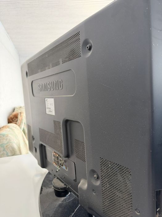 Телевизор продам