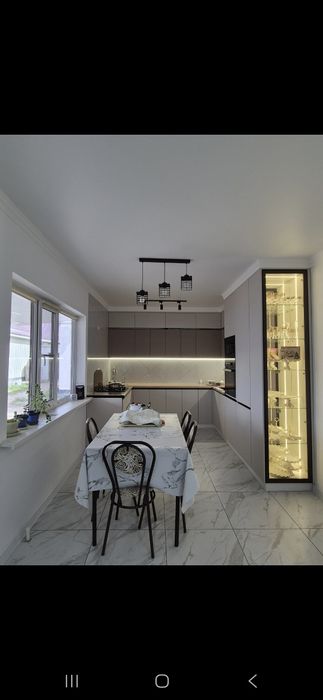 Продам 2 дома + бизнес