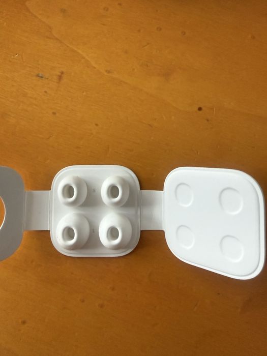 AirPods Pro  само кутия case  за слушалки на Apple
