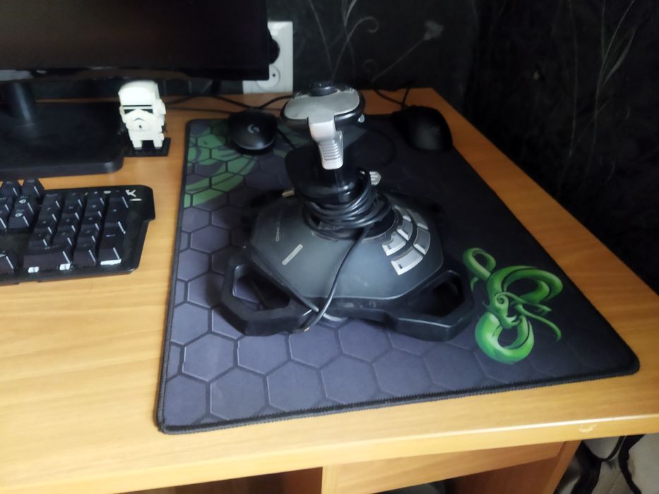 Продам джойстик для видеоигры ПК