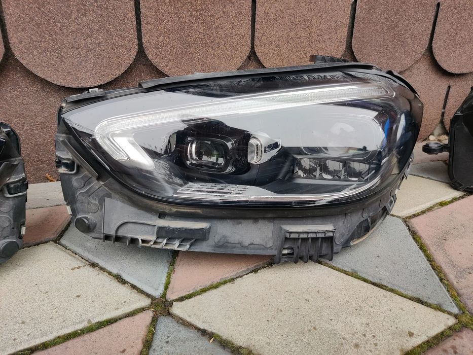 Far DIGITAL LIGHT Faruri stanga dreapta Mercedes C class W206 A2069064803 / A2069064703