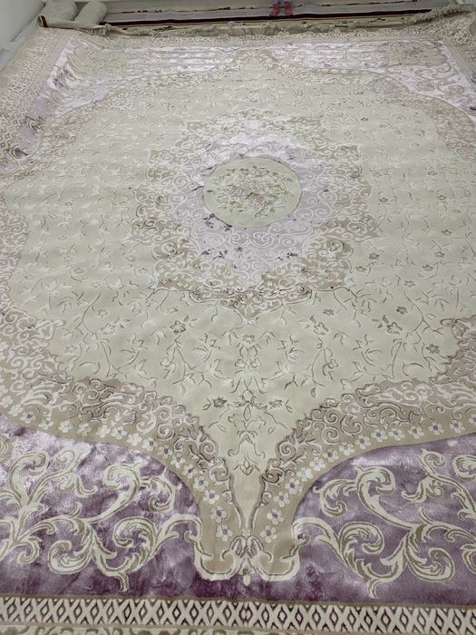 Жаңа кілем сатылады