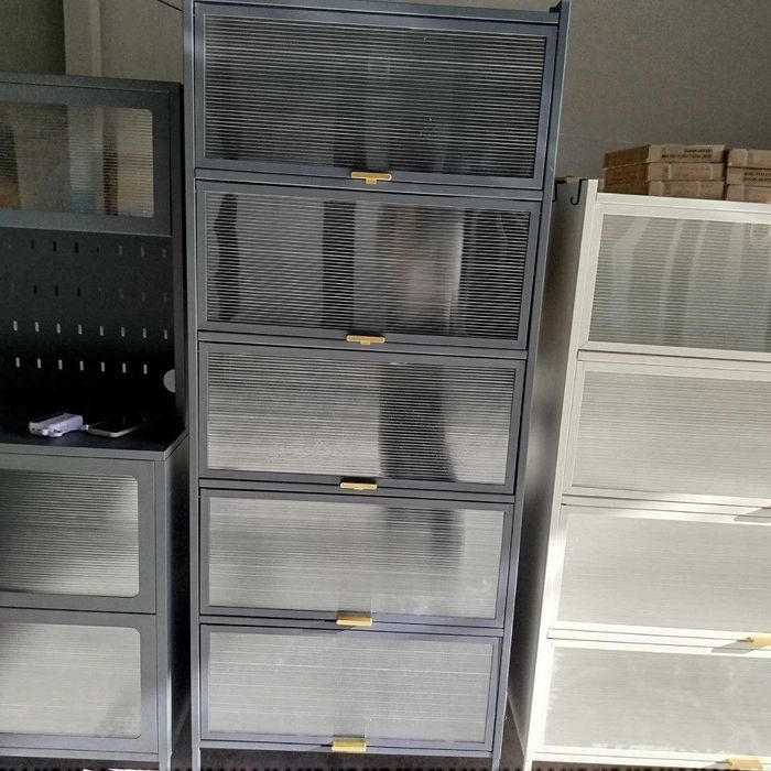 Современный универсальнй шкаф с откидной дверцей вверх