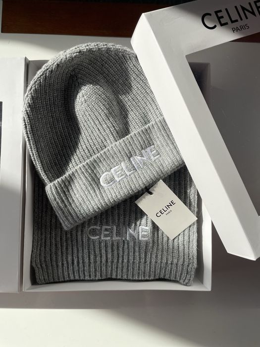 Дамски комплект шал и шапка