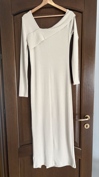 Rochie Reserved nepurtata