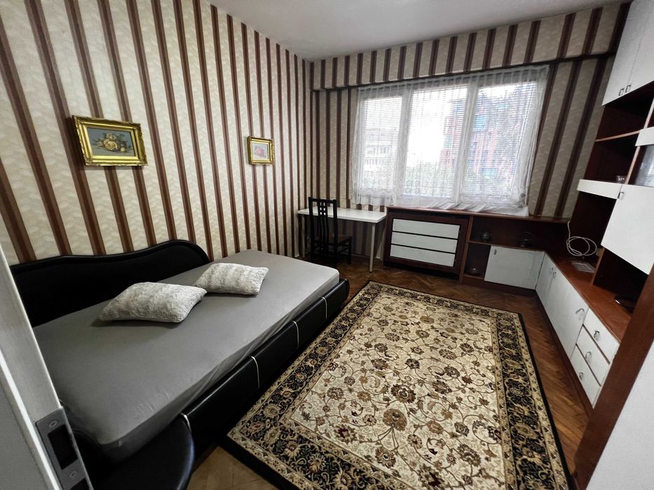 Дава се под наем Тристаен апартамент в София, Стрелбище - 110 кв.м за 750 € - Снимка #4