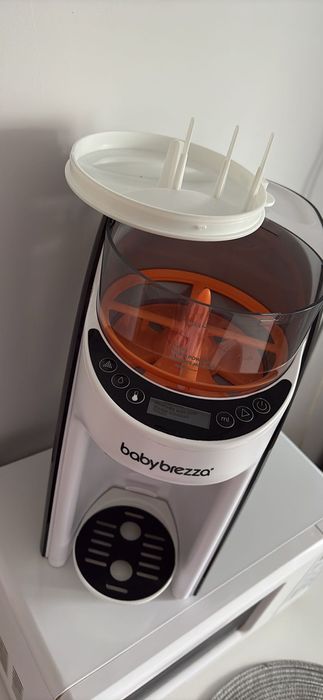 Baby Brezza formula Pro