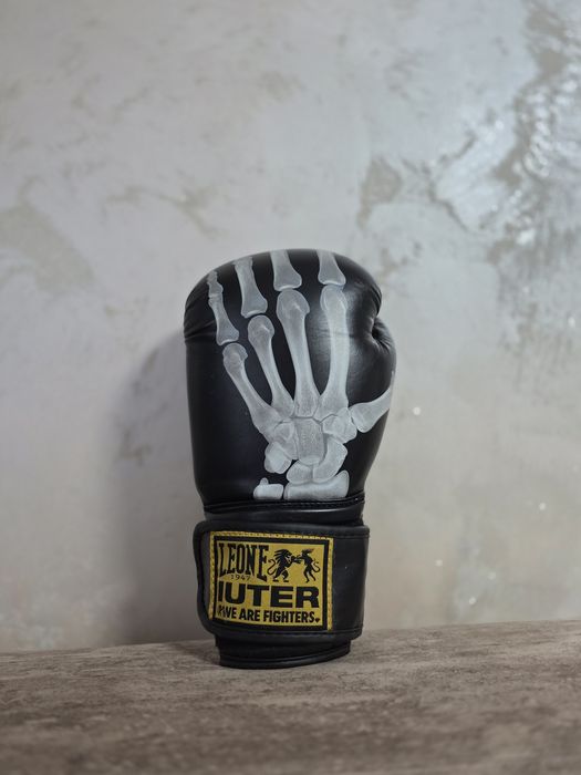 Vand manusi  de Box Leone Editie Hallowen 10 OZ