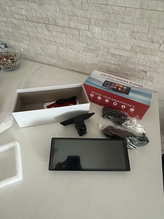 Navigatie Auto Universală 10.26″ Touchscreen cu camera video, Wireless CarPlay/Android Auto, Camera 4K cu camera marsarier
