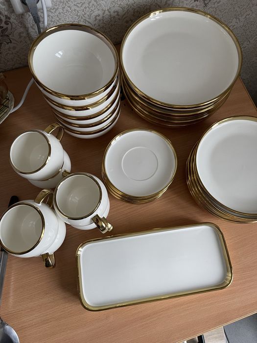 Продам набор посуды