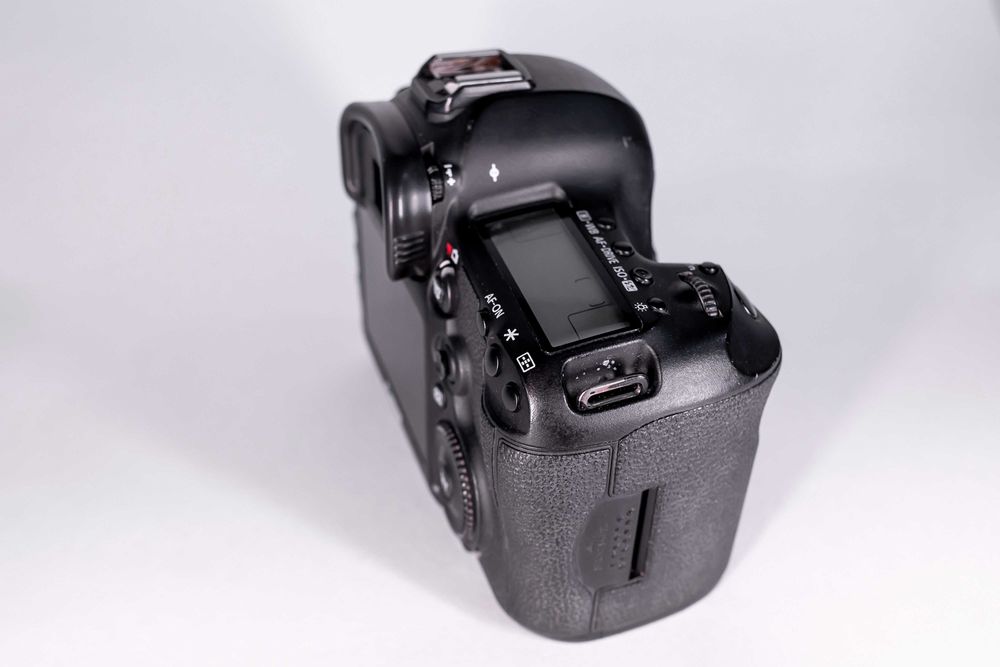 Canon 5D markIII профессиональная камера