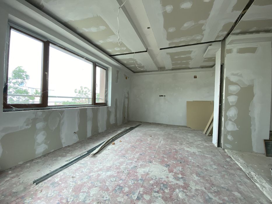 Продава се Четиристаен апартамент в Асеновград - 160 кв.м за 863 €/кв.м - Снимка #1