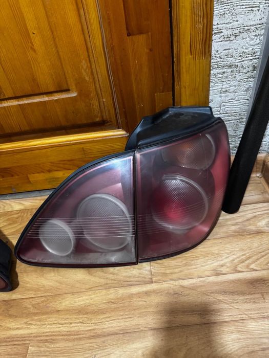 Продам задние фары!