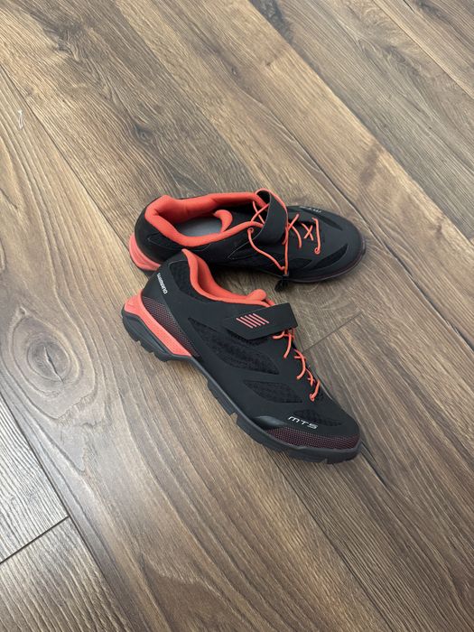 Adidasi Ciclism Shimano marimea 39